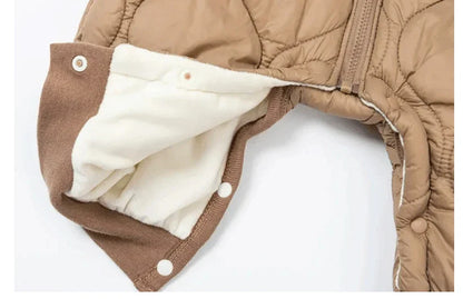 Größenberatung für Babykleidung für eine perfekte Passform