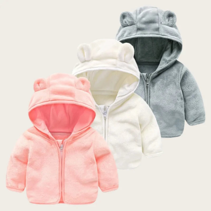 Sommerliche Babykleidung mit UV-Schutz